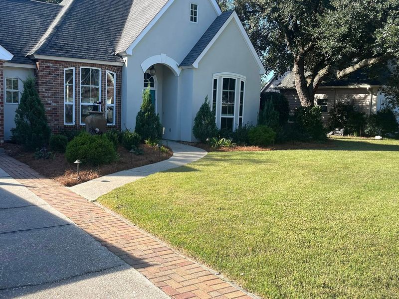 Freshly maintained Northshore lawn